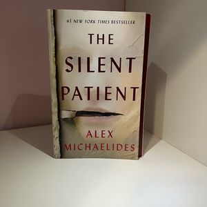 The Silent Patient” book. Brand new, in very good condition.
